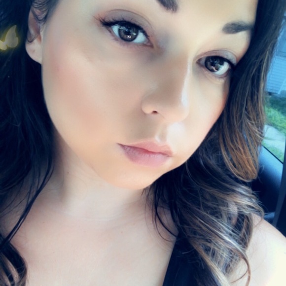 Meet your Posher, Tina - Picture 1 of 1